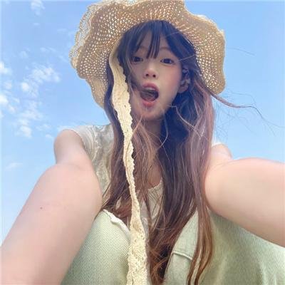 津津井小姐